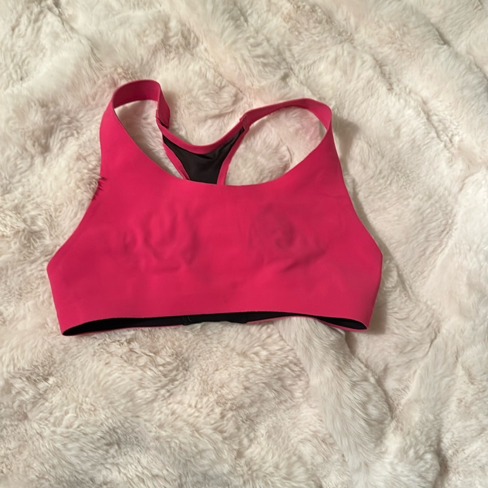 Lululemon adjustable sports bra